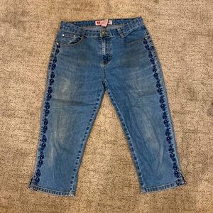Vintage Embroidered Straight legged Cropped Jeans